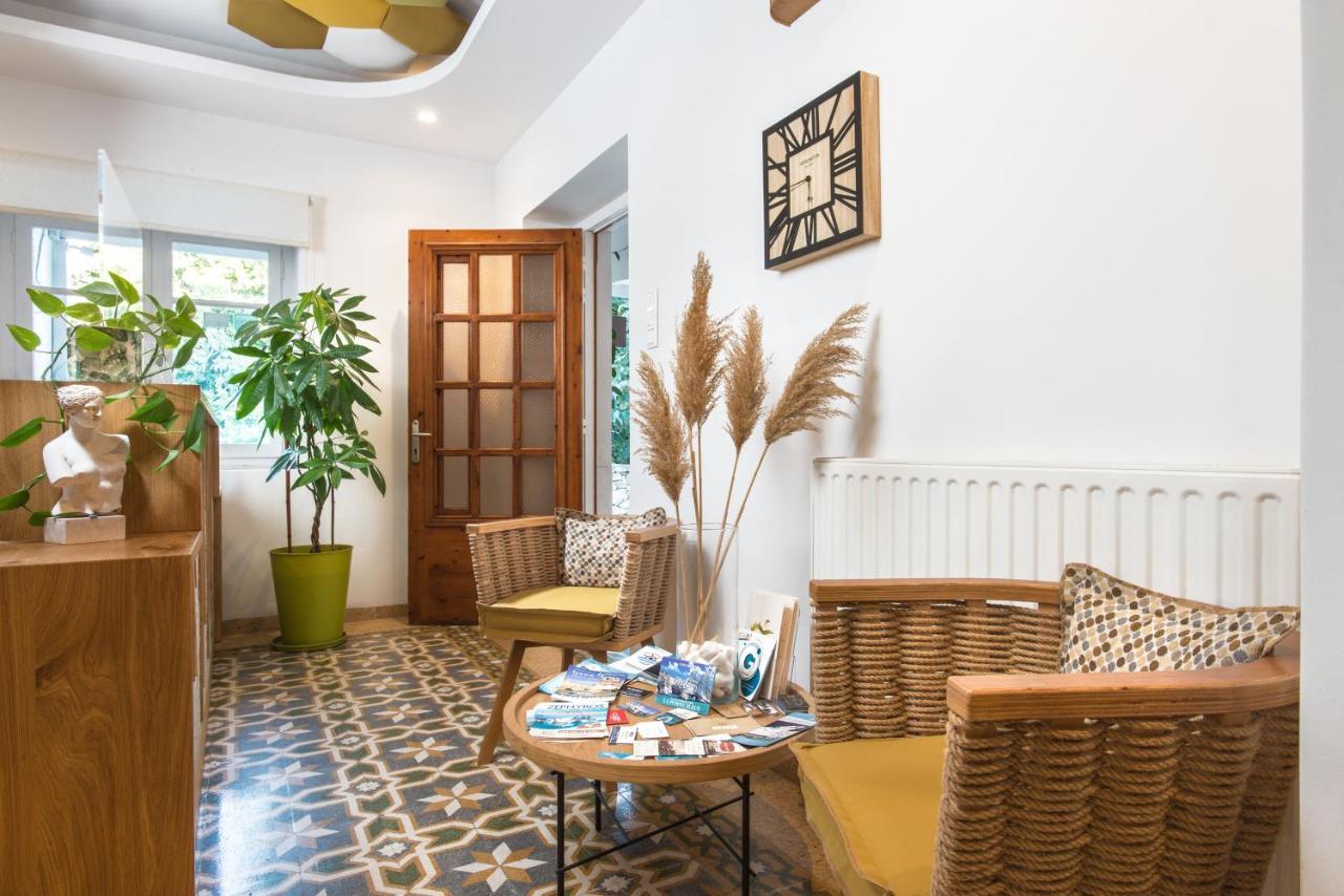 Semiramis Guesthouse Адамас Экстерьер фото